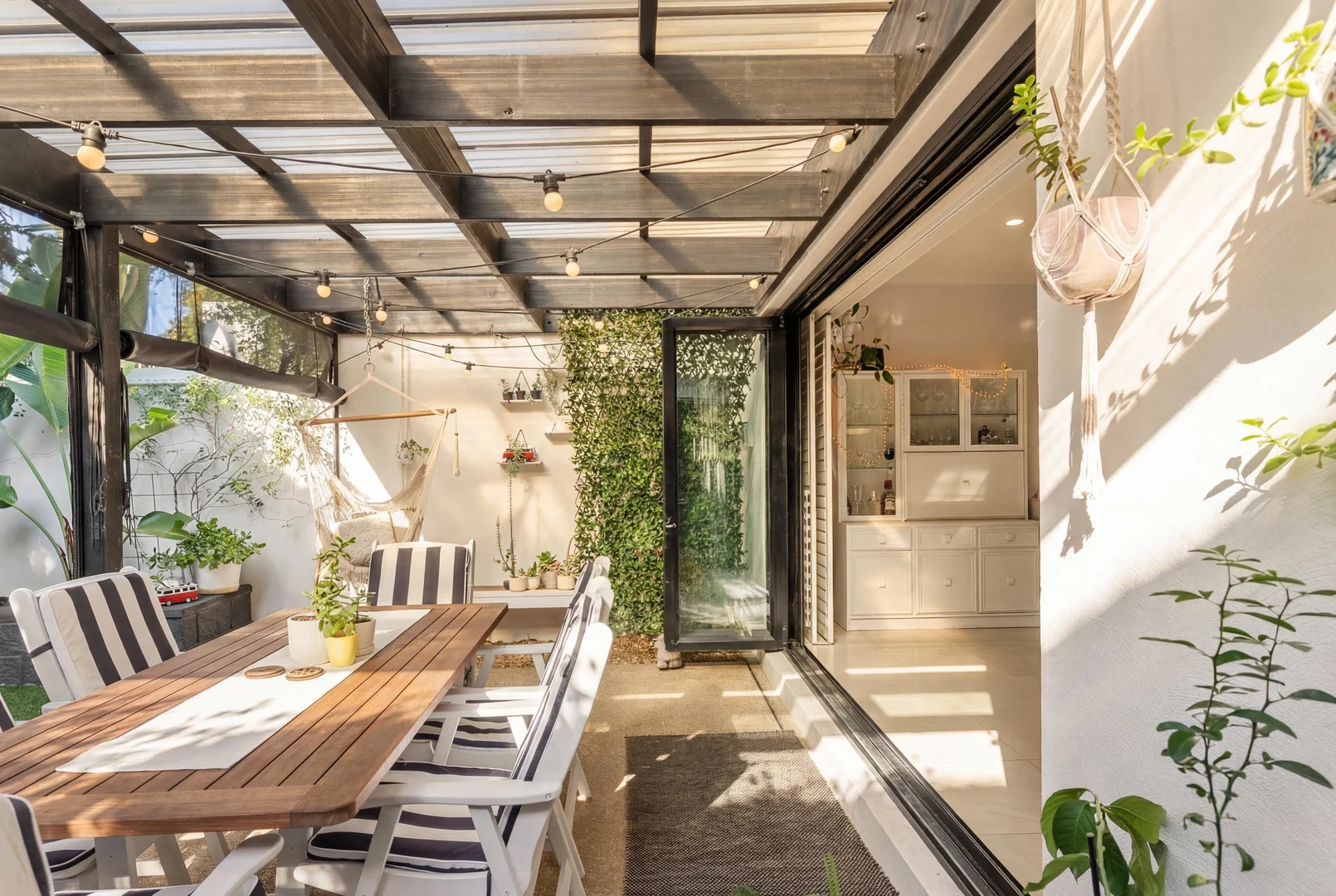 Additional image 3 of 2/3 Cedar Court, Burleigh Heads QLD 4220