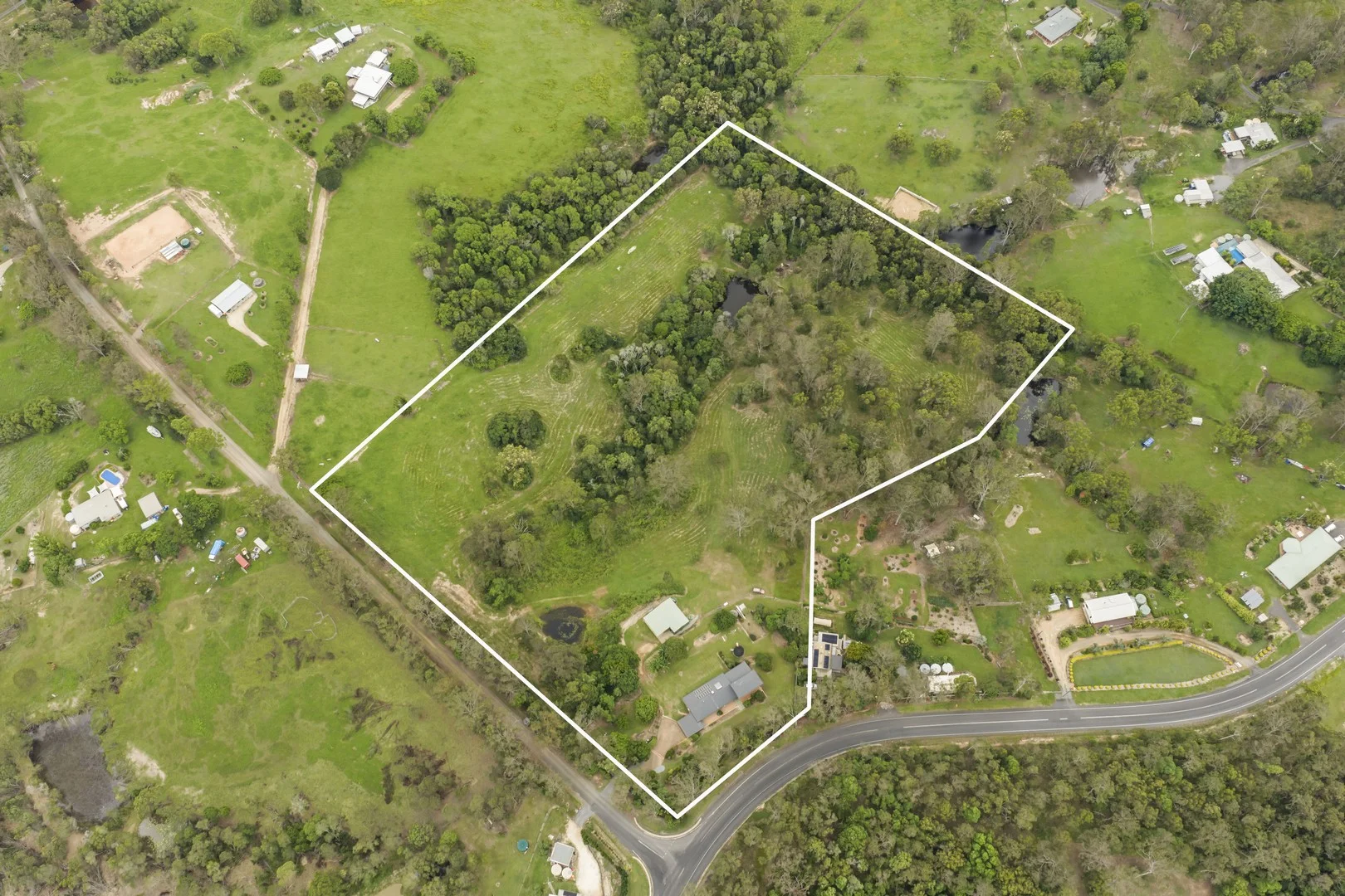 Additional image 12 of 4 Percival Road, Chatsworth QLD 4570