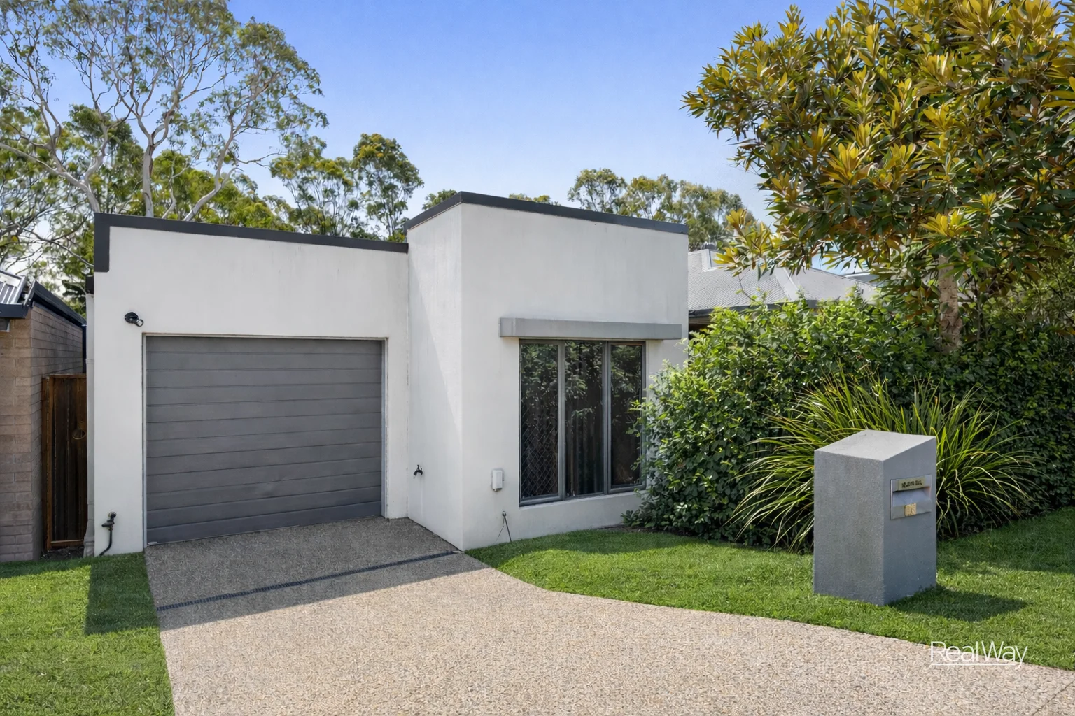 29 Carlin Street, Glenvale QLD 4350