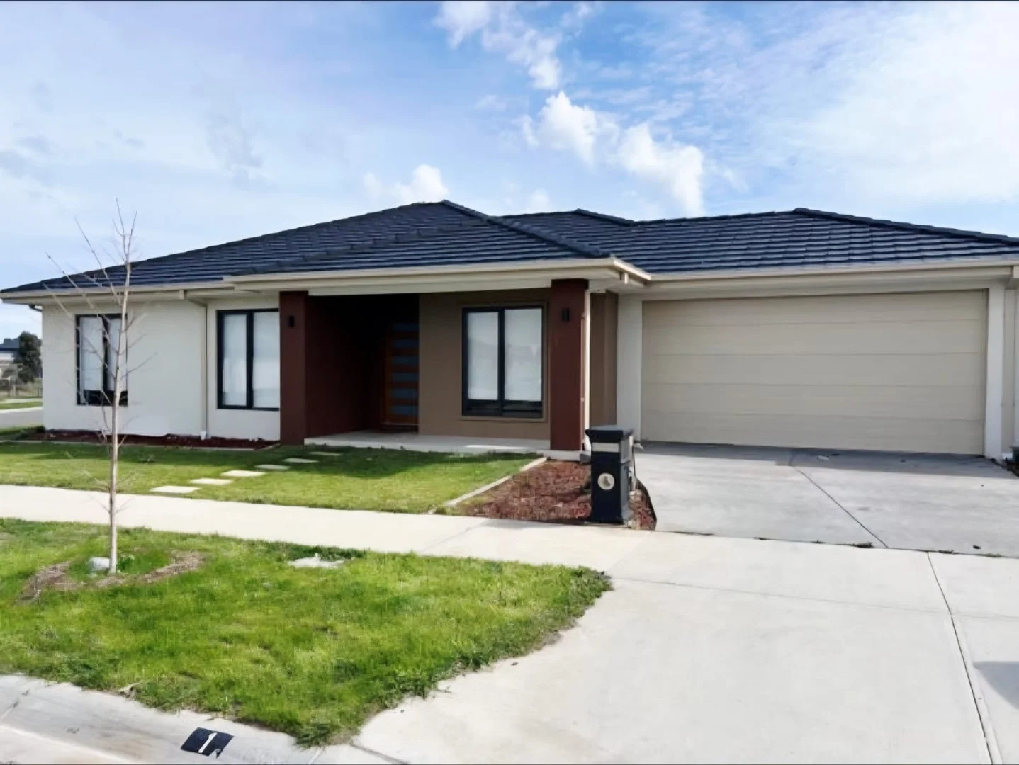 Clyde North VIC 3978