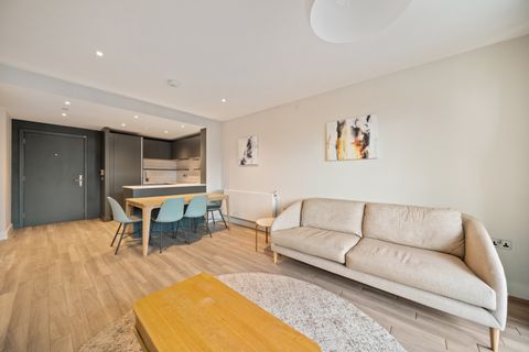 Alameda Wembley, Olympic Way, Wembley HA9