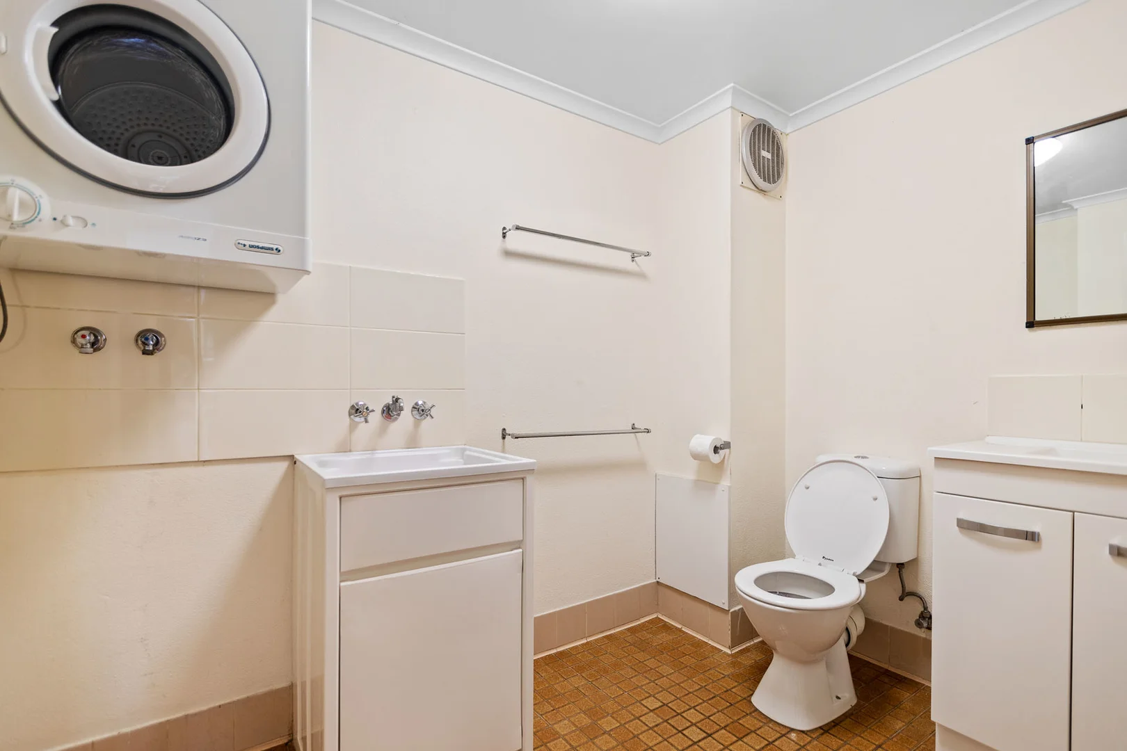 Additional image 10 of 1/21-31 Poinciana Street, Holloways Beach QLD 4878