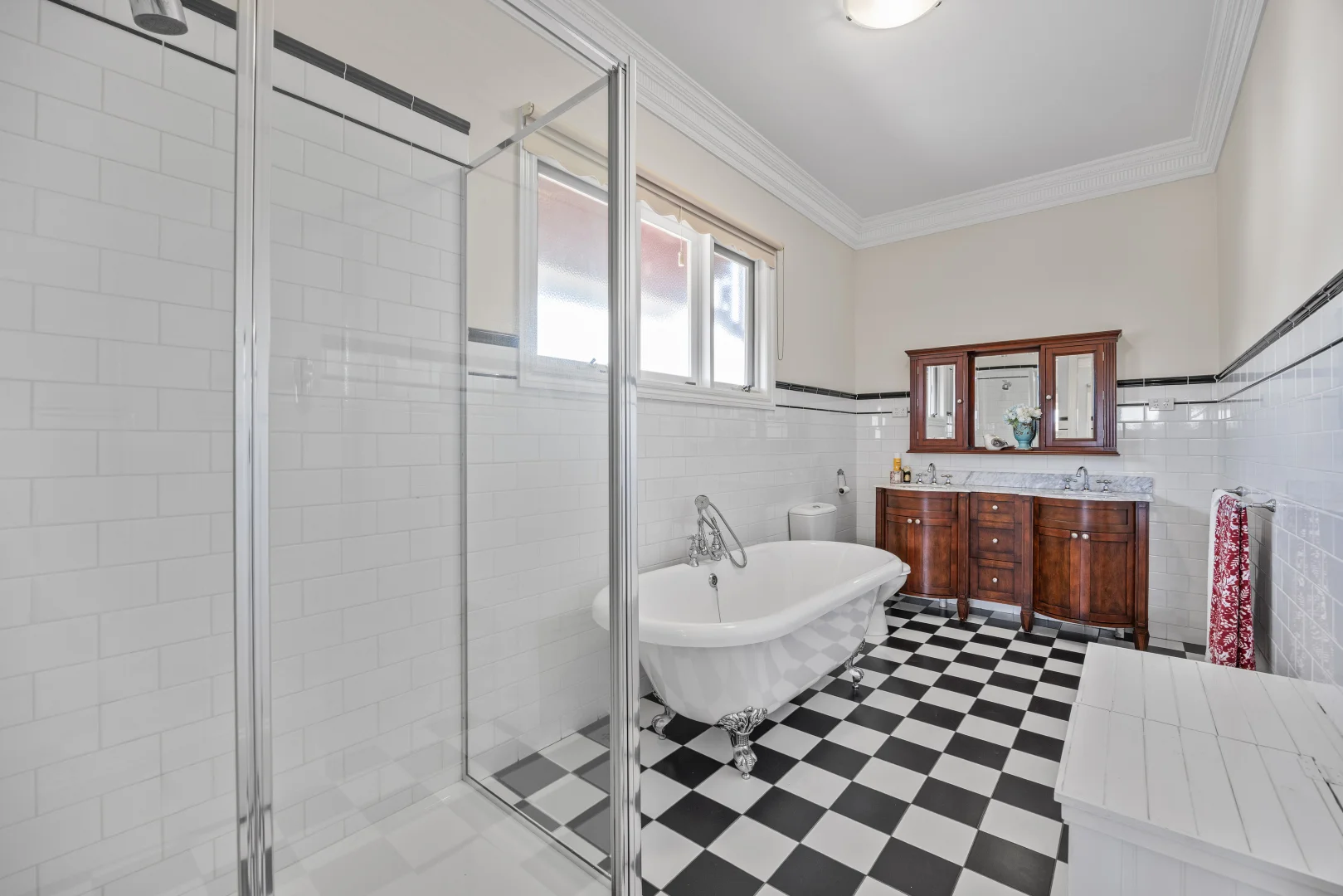 Additional image 24 of 10 Woodbury Avenue, Caroline Springs VIC 3023