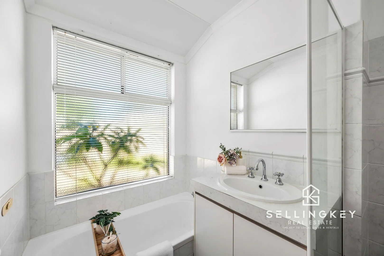 Additional image 17 of 38 BROWN CRESCENT, Seville Grove WA 6112