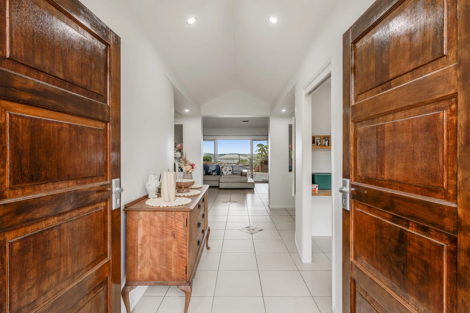 Additional image 3 of 6 John Court, Cotswold Hills QLD 4350