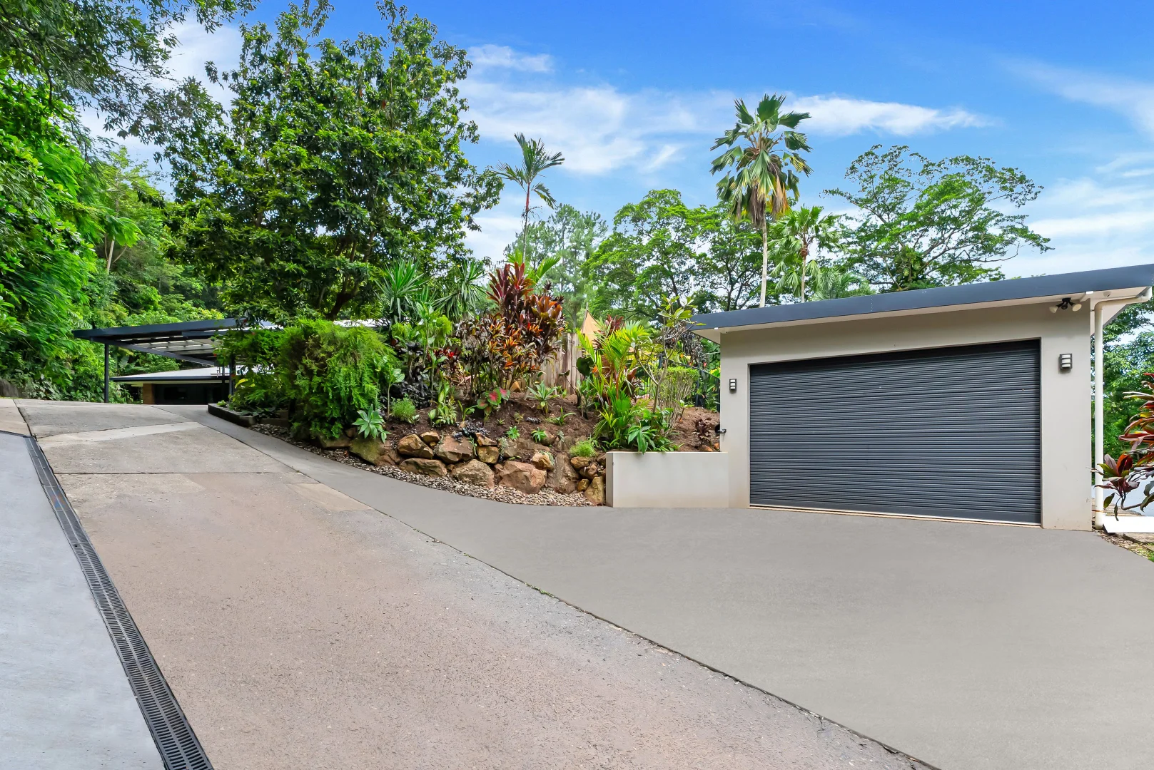 102 Stanton Road, Smithfield QLD 4878 photo 2