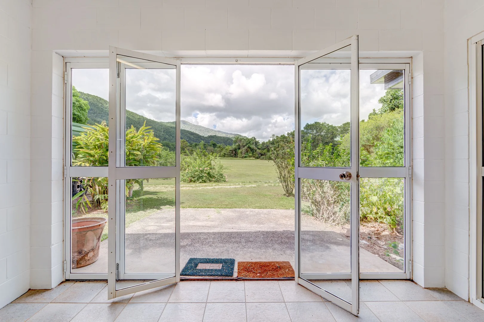 39 O'Hanlon Rd, Feluga QLD 4854