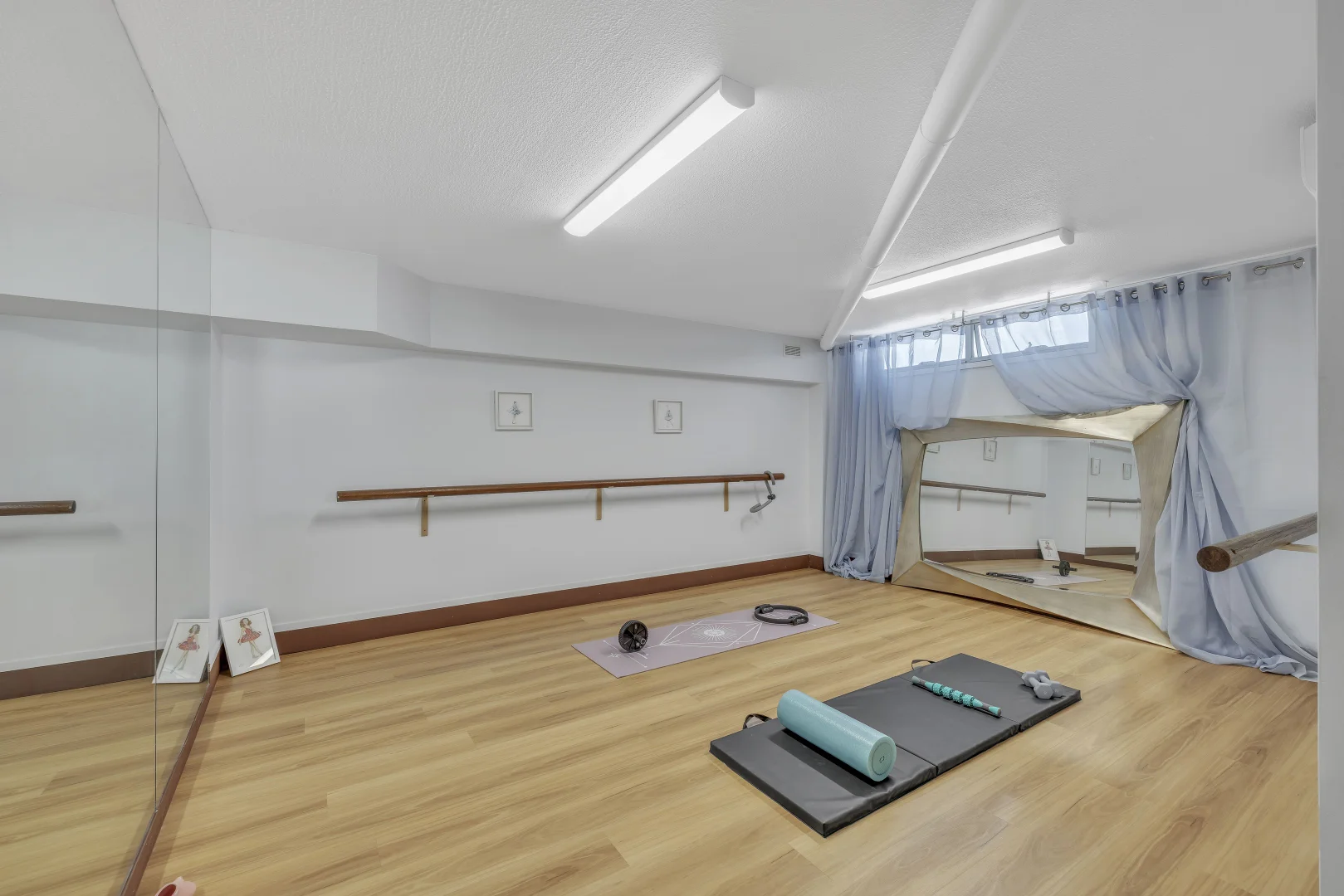 Additional image 22 of 12 Lotus Key, Broadbeach Waters QLD 4218