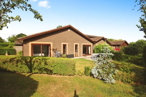 Stoneleigh Road, Bubbenhall, West Midlands CV8