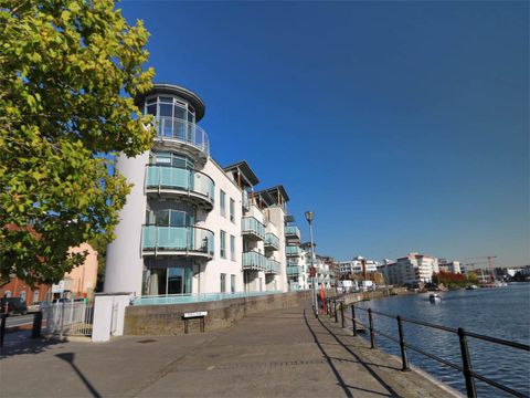 Capricorn Place, Hotwell Road, Hotwells BS8