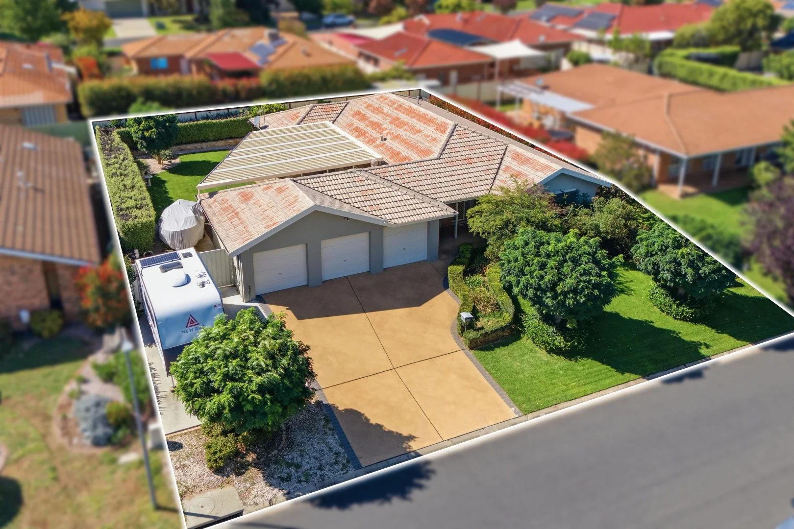 Additional image 26 of 10 Parkview Crescent, Jerrabomberra NSW 2619