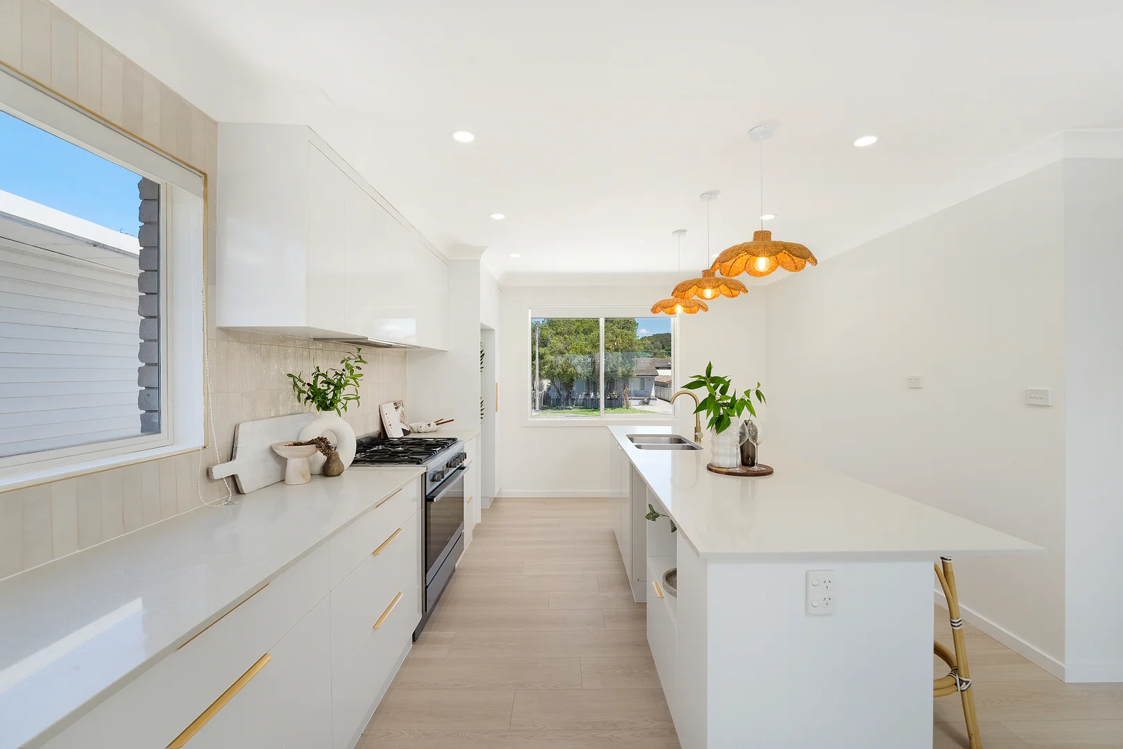 Additional image 3 of 75 Lakedge Avenue, Berkeley Vale NSW 2261