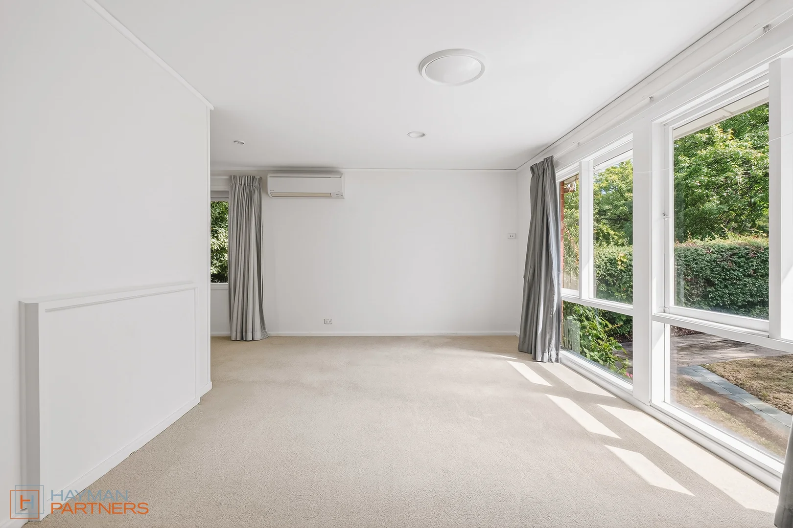 Additional image 4 of 42 Kitchener Street, Hughes ACT 2605