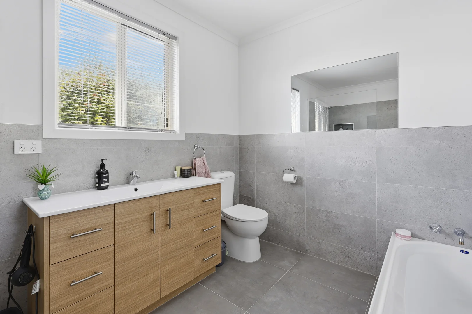 Additional image 14 of 34 Belgrave Parade, Youngtown TAS 7249