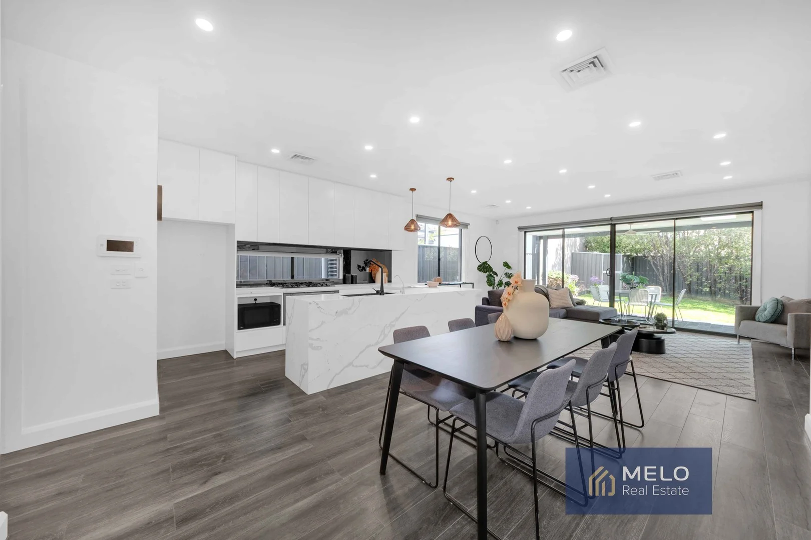 2A Lincoln Drive, Keilor East VIC 3033