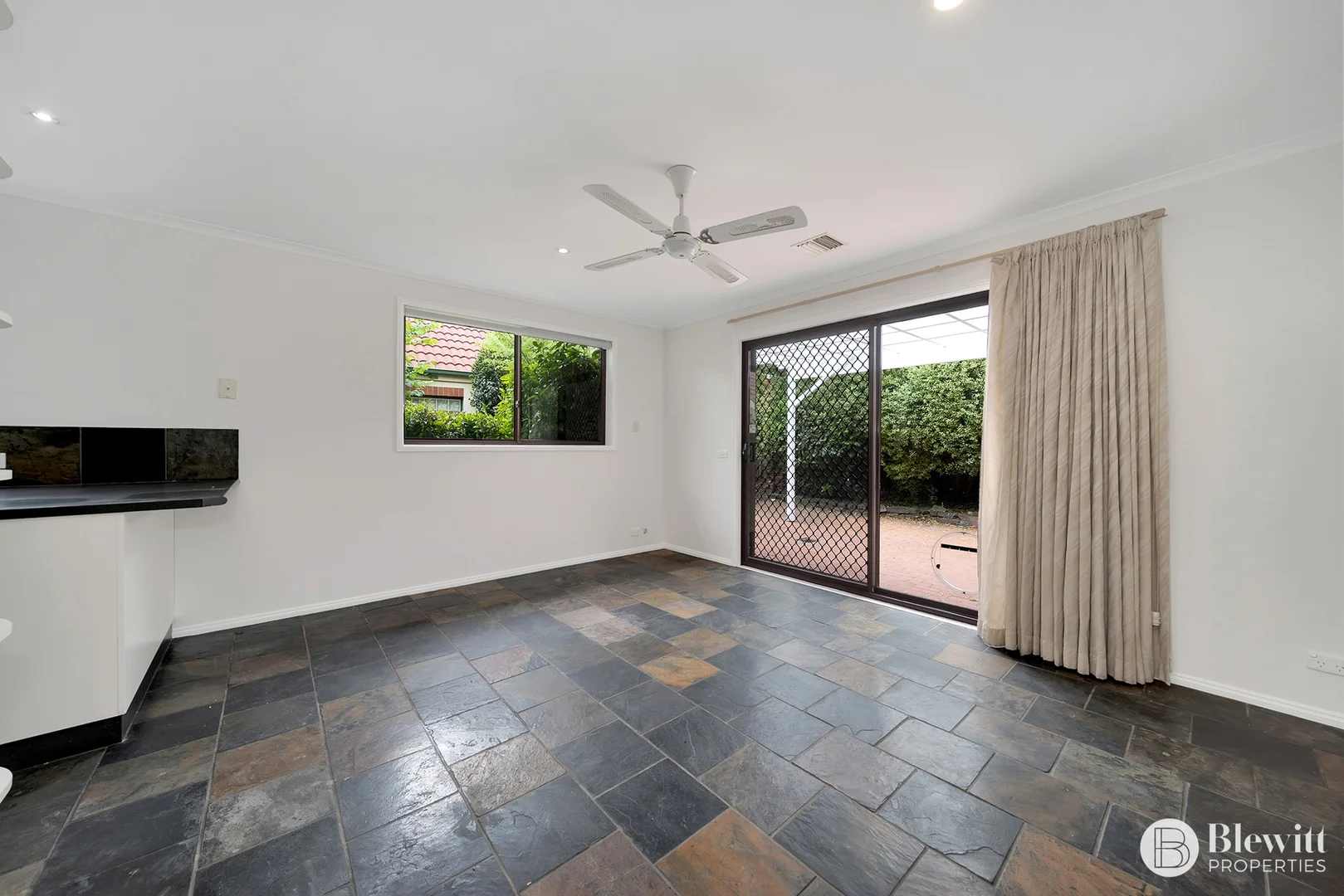 Additional image 5 of 1 Rosewood Glen, Jerrabomberra NSW 2619