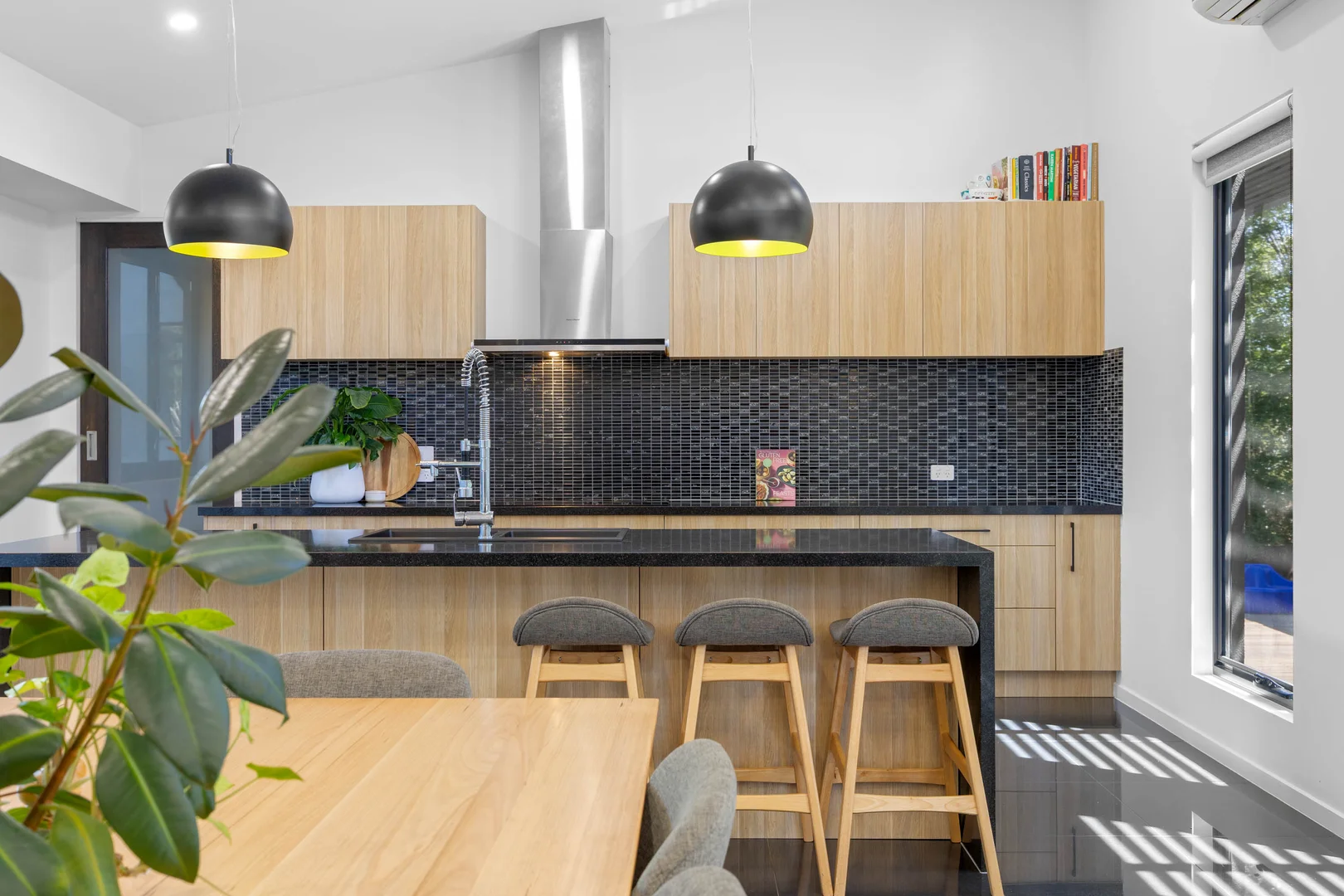 Additional image 8 of 2 Burkella Close, Mount Clear VIC 3350