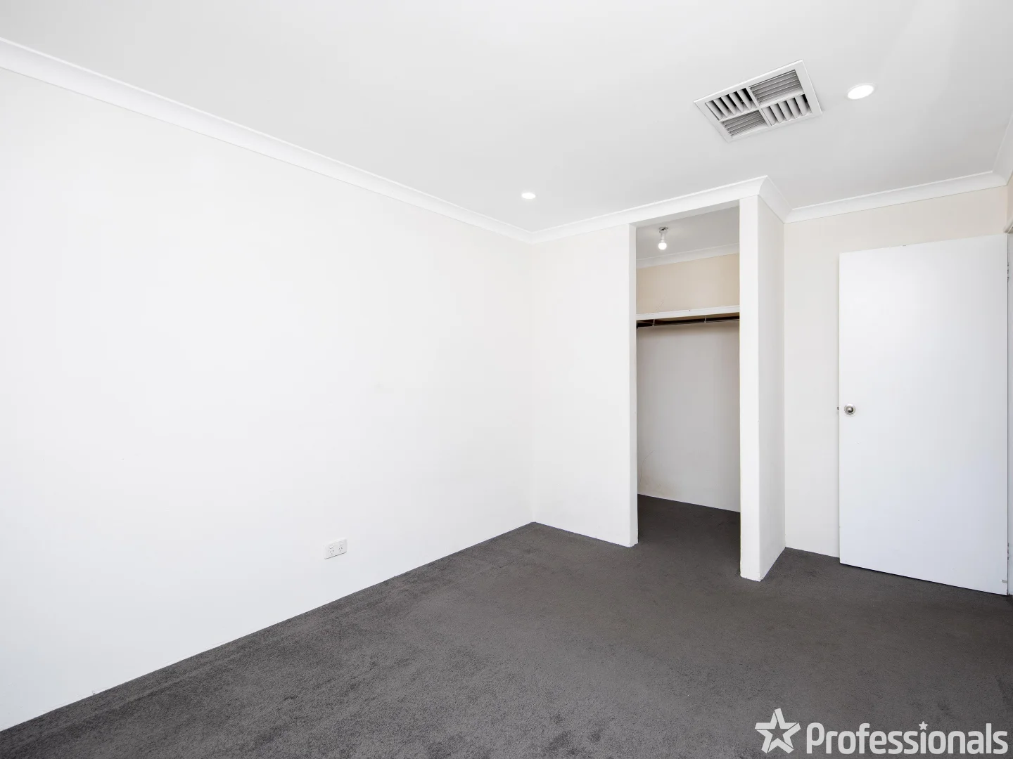 Additional image 18 of 52 Riverside Lane, Seville Grove WA 6112