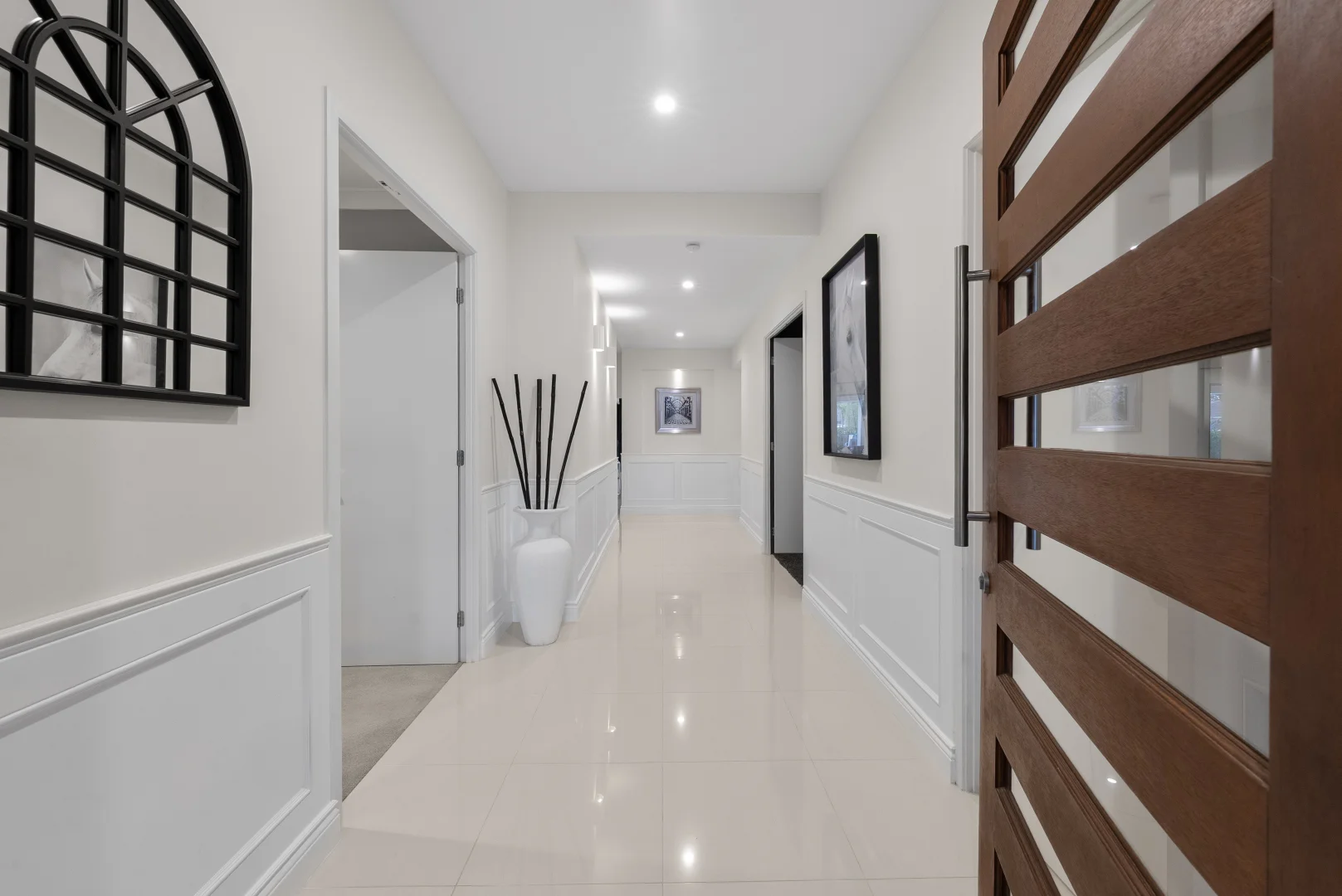 Additional image 3 of 2567 Cressbrook Drive, Hope Island QLD 4212