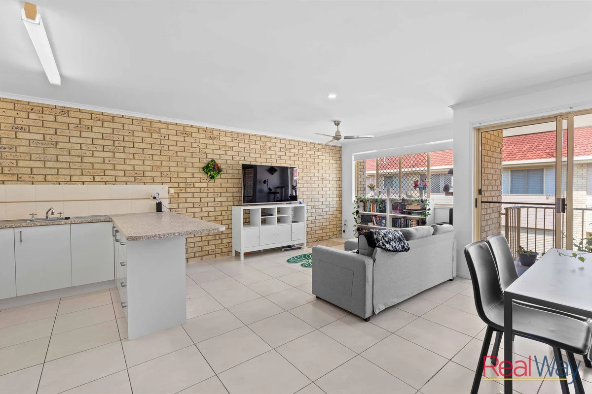 Additional image 3 of 4/33 King Street, Urangan QLD 4655