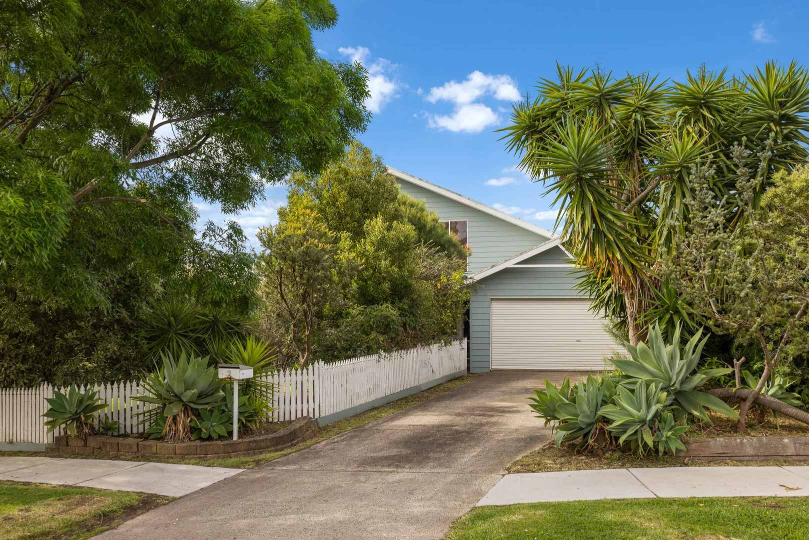 Additional image 25 of 2 Tingara Close, San Remo VIC 3925