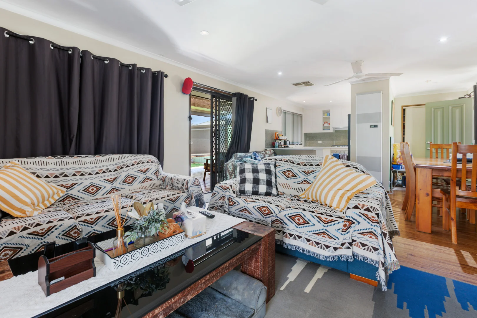 Additional image 3 of 10 Lyons Crescent, Forest Hill NSW 2651