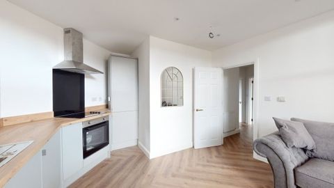 The Grove, Nottingham NG7, Room to rent