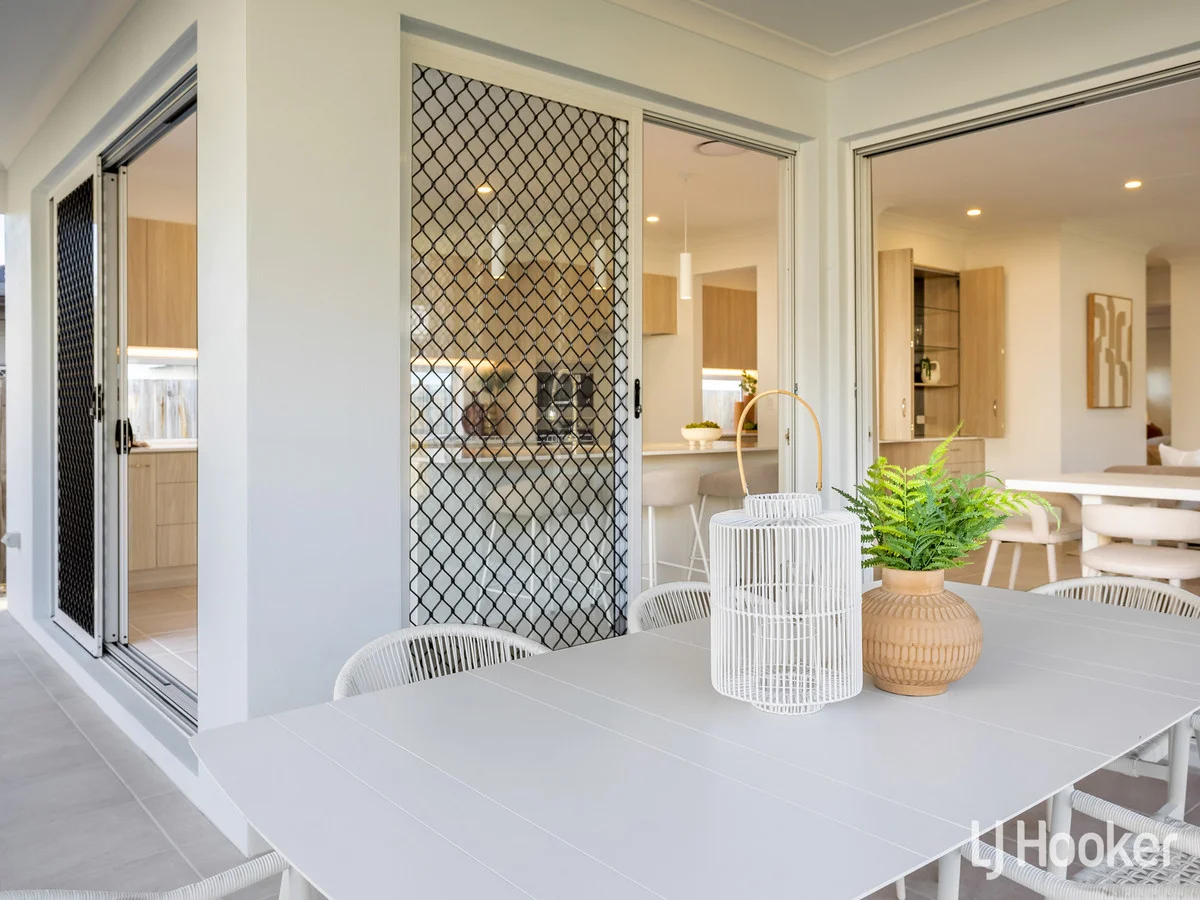 Additional image 21 of Woody Point QLD 4019