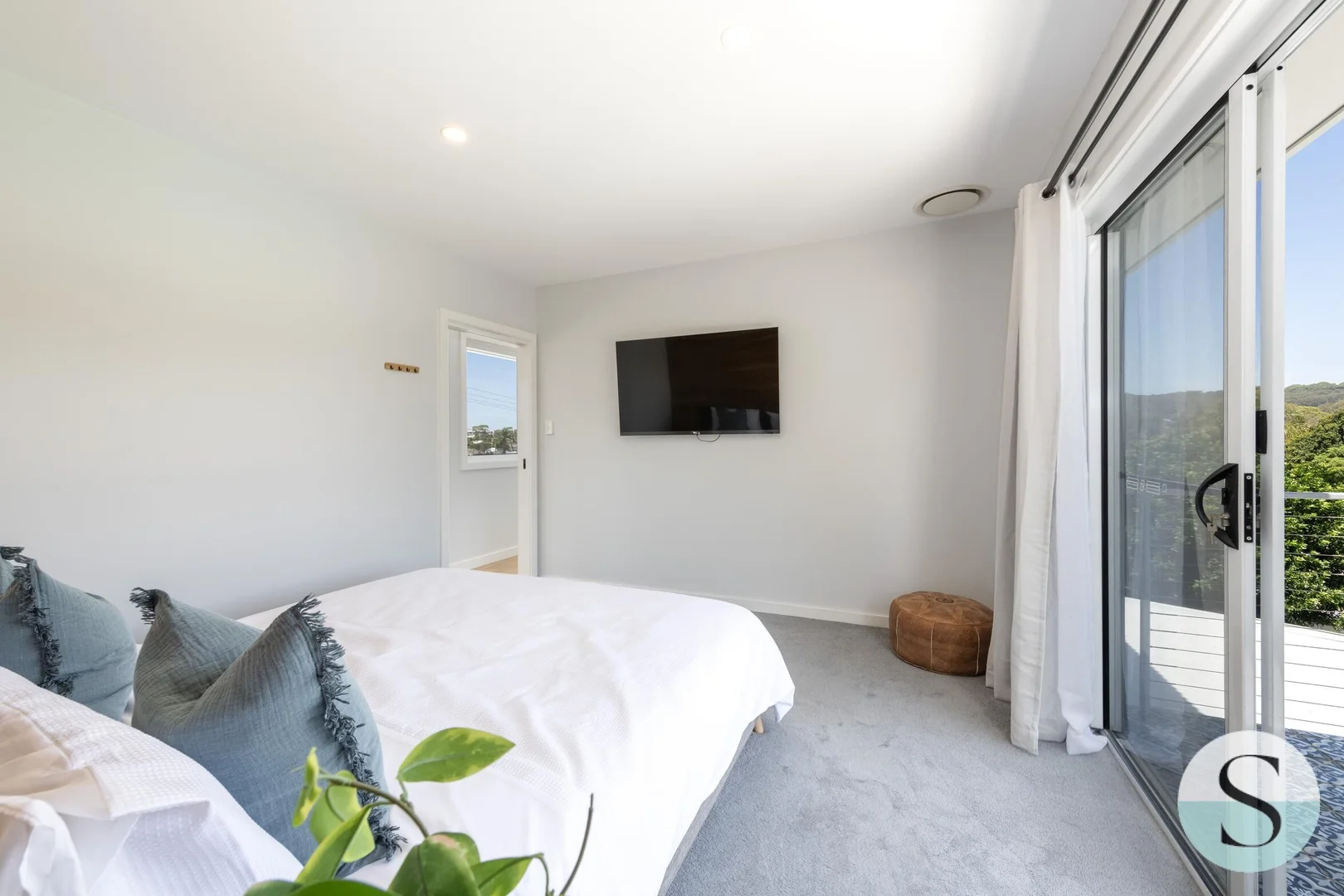 Additional image 21 of 193 Macquarie Grove, Caves Beach NSW 2281