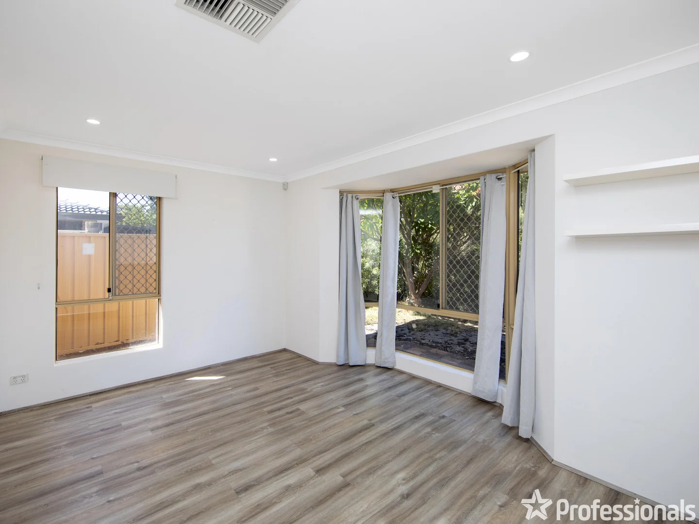 Additional image 7 of 52 Riverside Lane, Seville Grove WA 6112