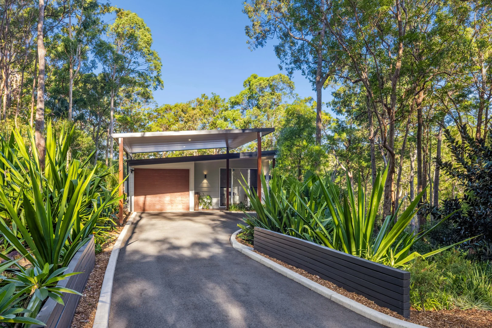 Additional image 3 of 6 DORSET PLACE, Elanora QLD 4221