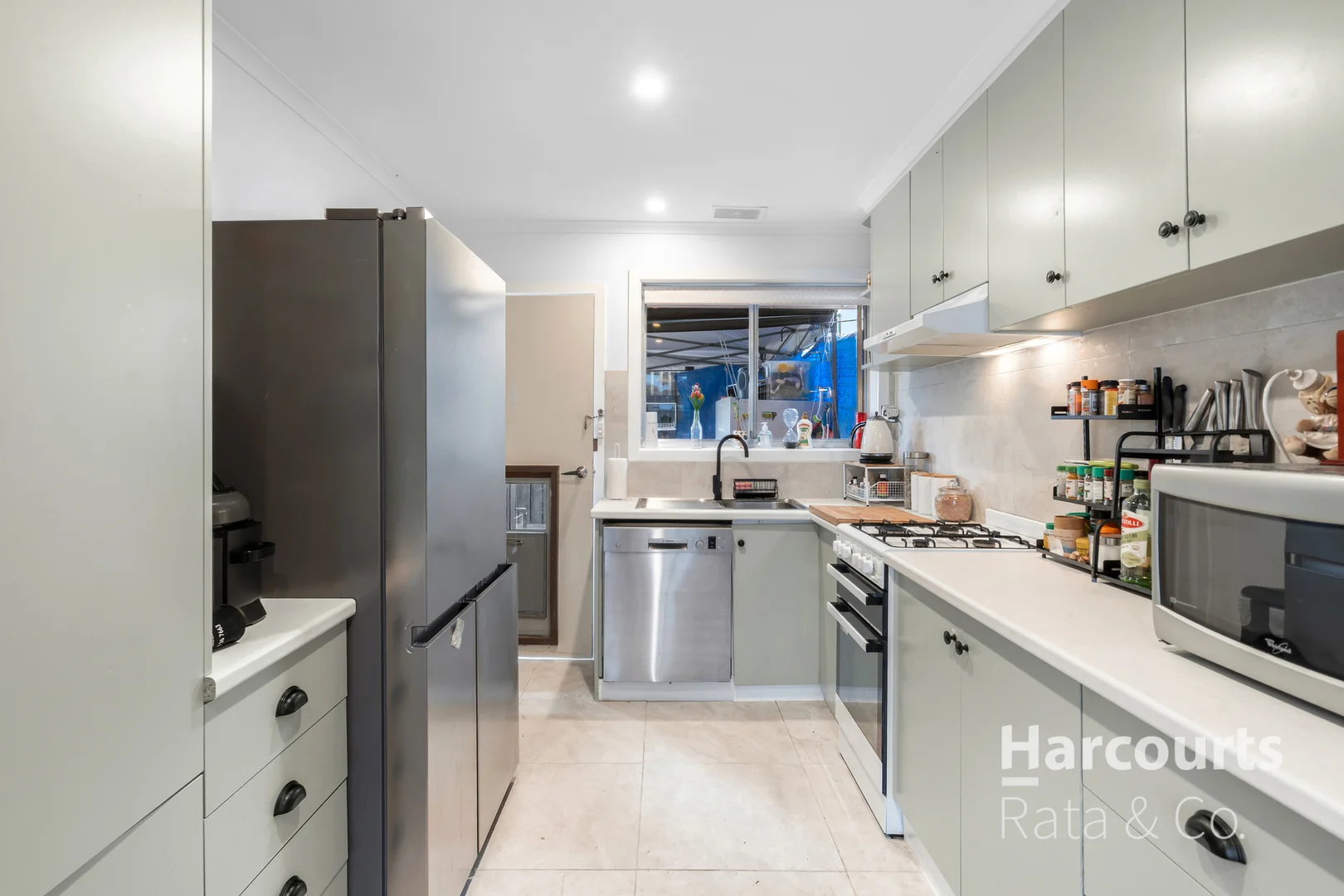 Additional image 2 of 2/27 Curtin Avenue, Lalor VIC 3075