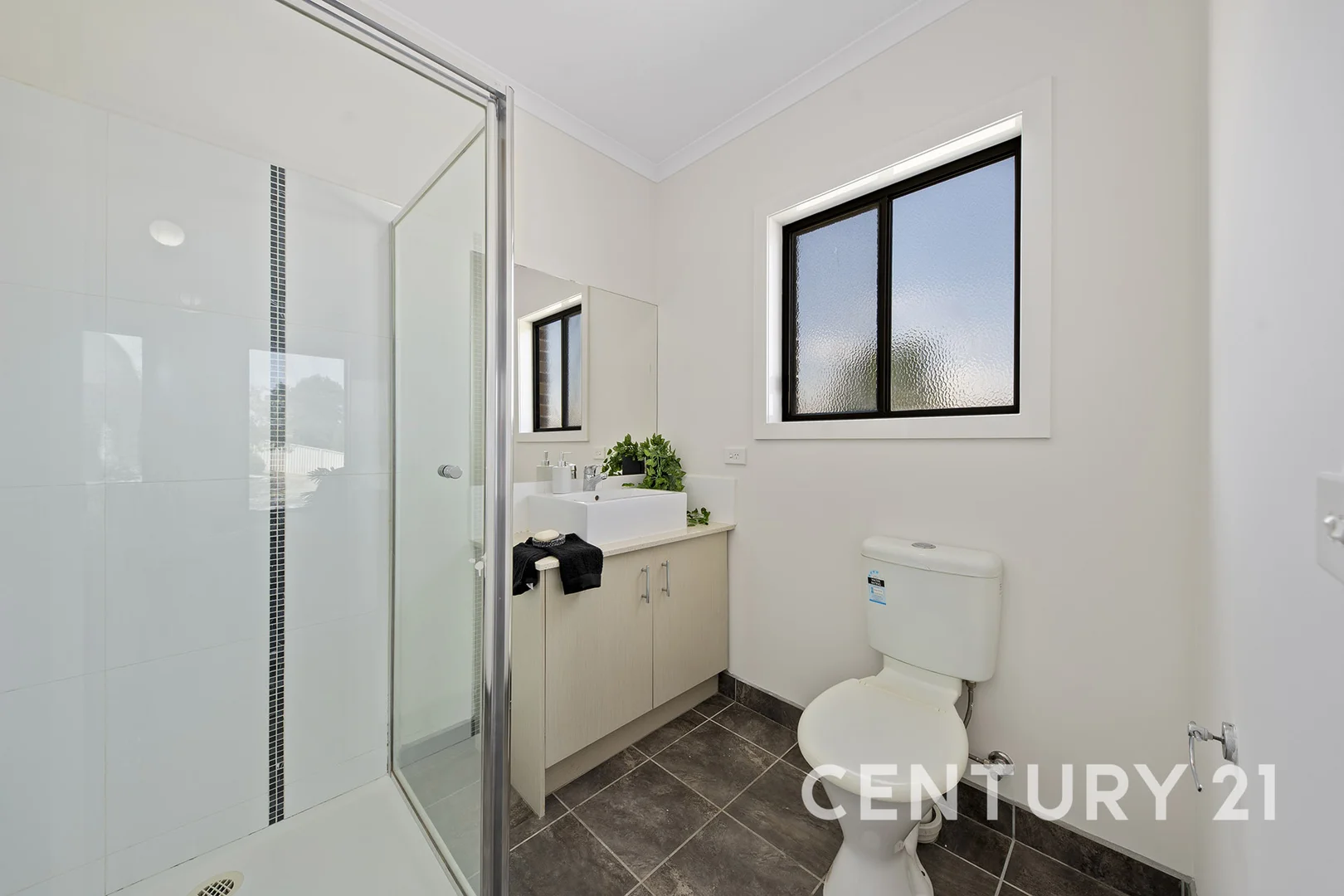Additional image 12 of 40 Bluehills Boulevard, Pakenham VIC 3810