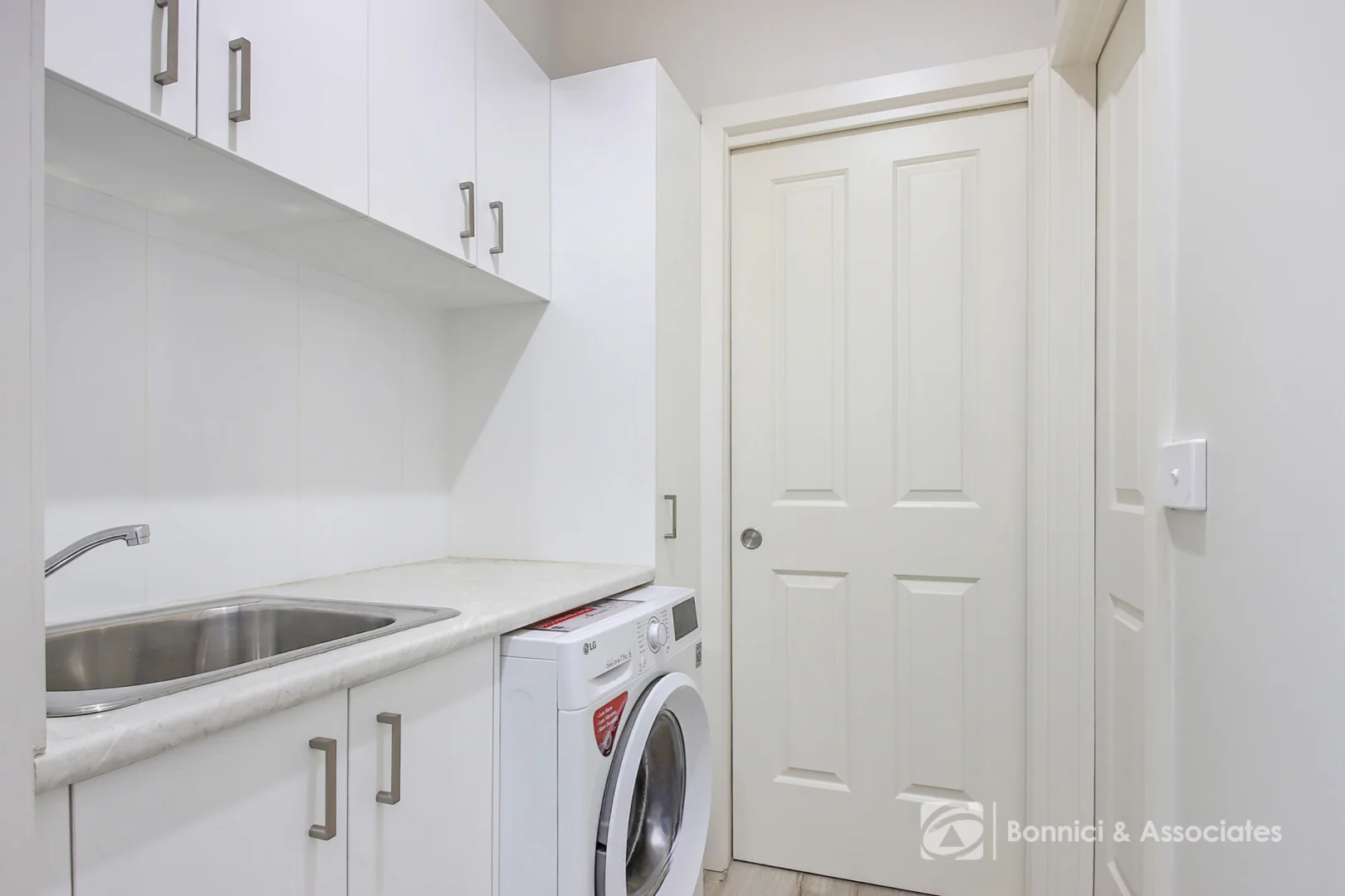 Additional image 8 of 31/7 Catherine Crescent, Lavington NSW 2641