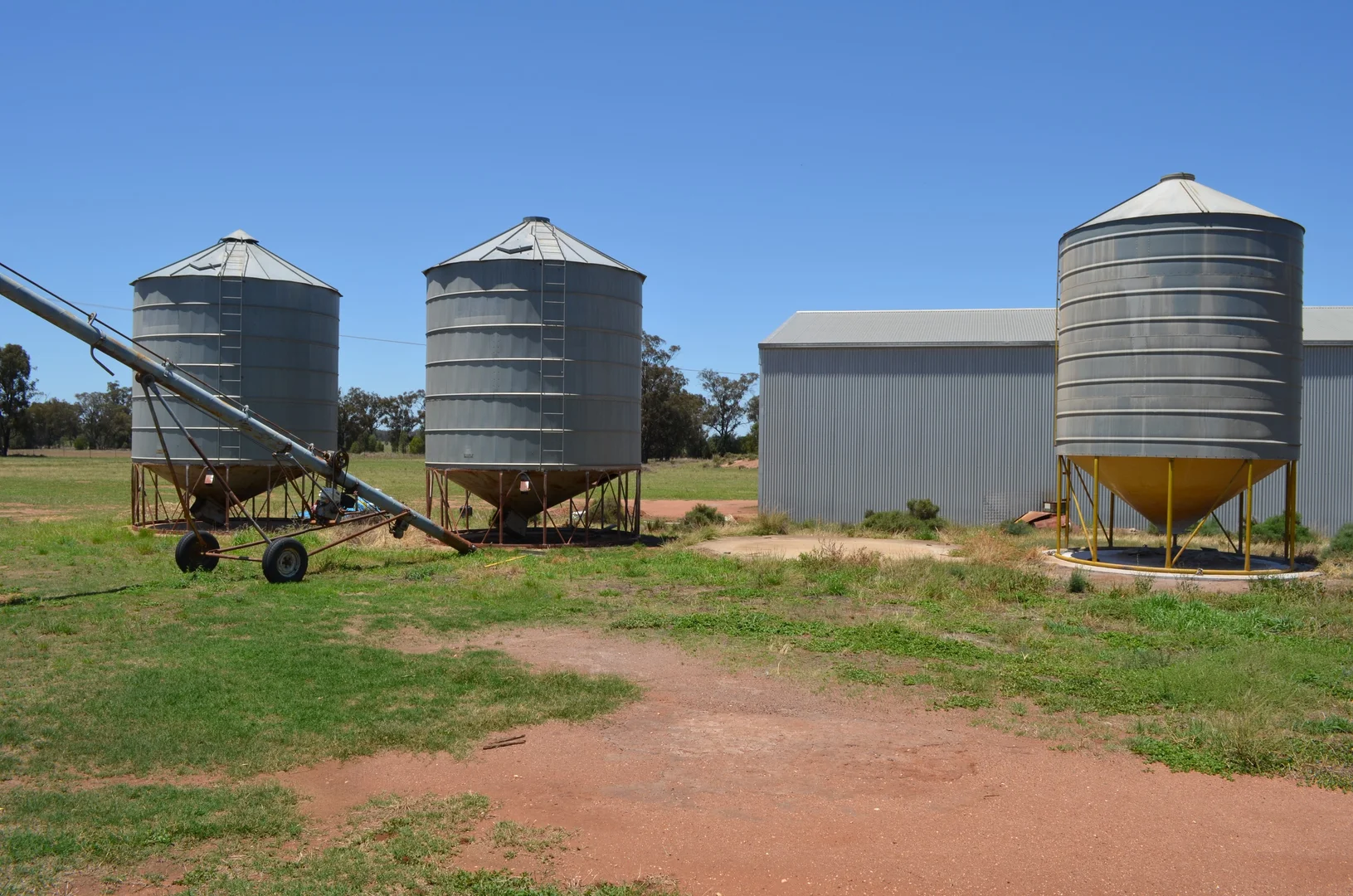 Additional image 11 of 'Mentone' 1521 Bruie Plains Road, Trundle NSW 2875