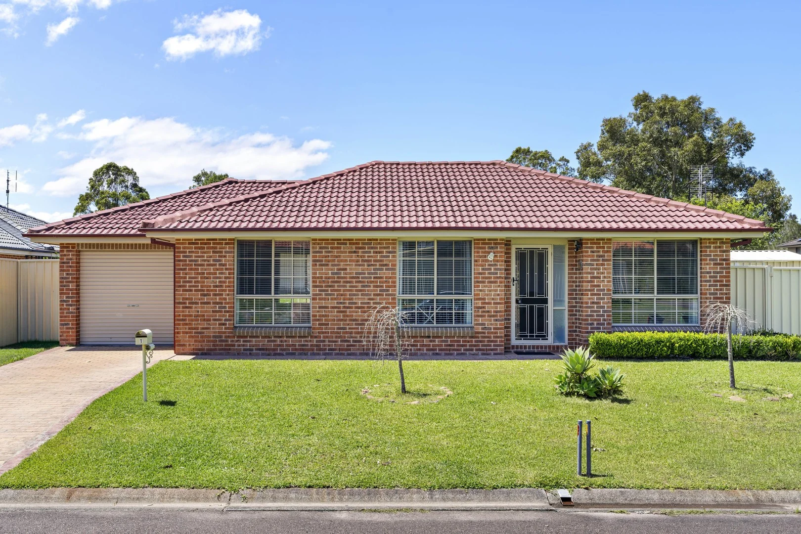 1 Fernhill Avenue, Hamlyn Terrace NSW 2259