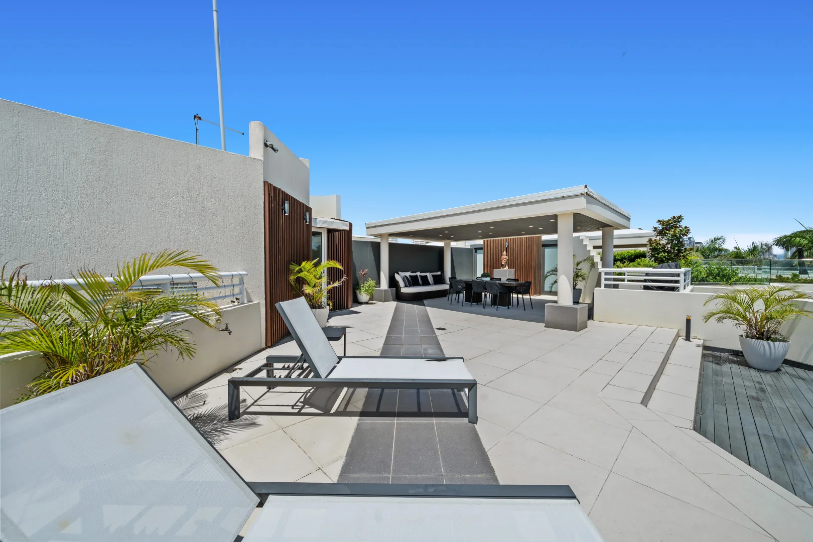 Additional image 5 of 44/135 Seaworld Drive, Main Beach QLD 4217