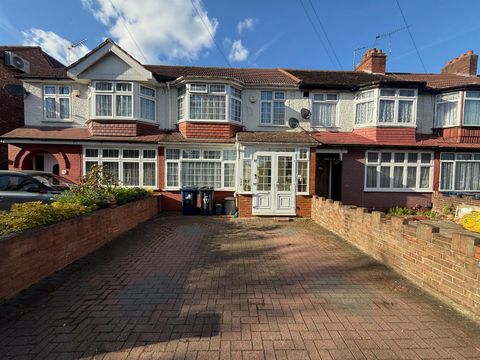 Park Avenue, Southall UB1