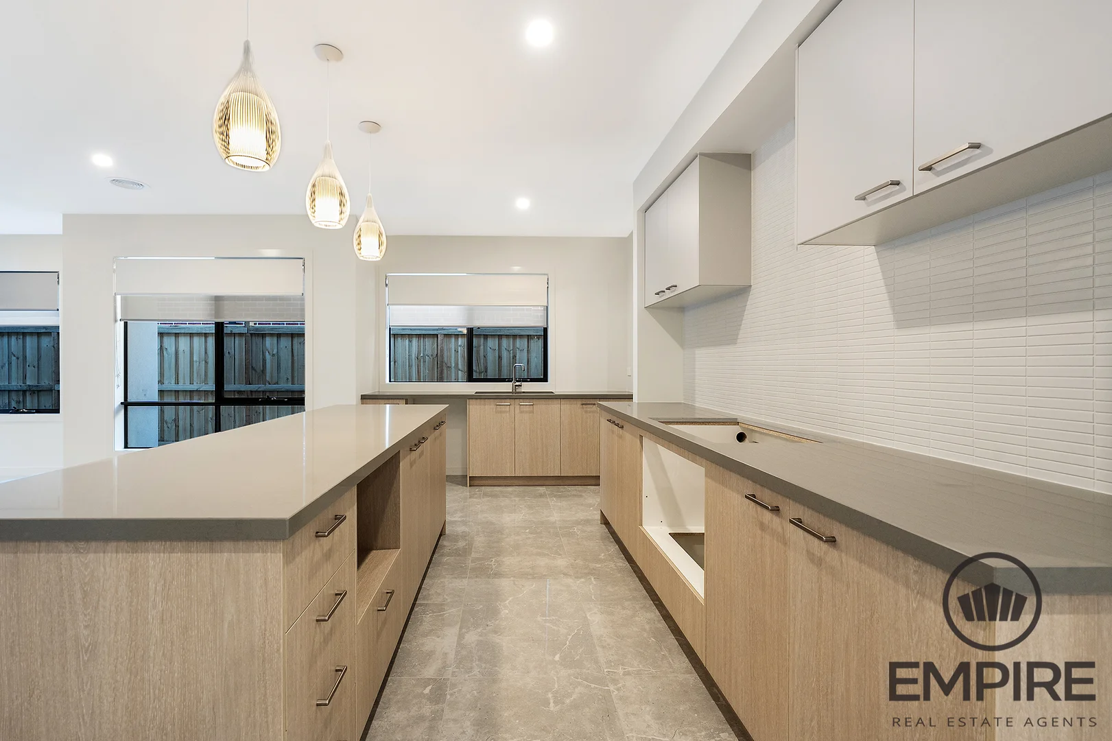 Additional image 3 of 140 Yeungroon Boulevard, Clyde North VIC 3978