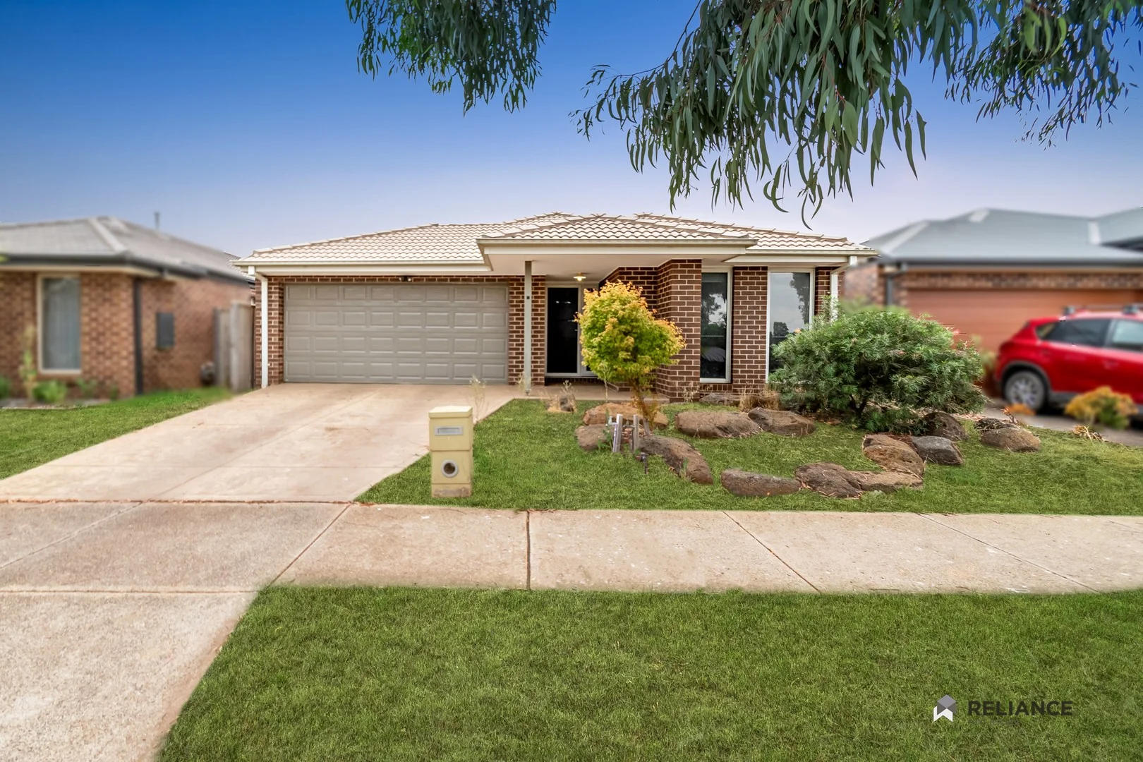 5 Oakbridge Street, Weir Views VIC 3338
