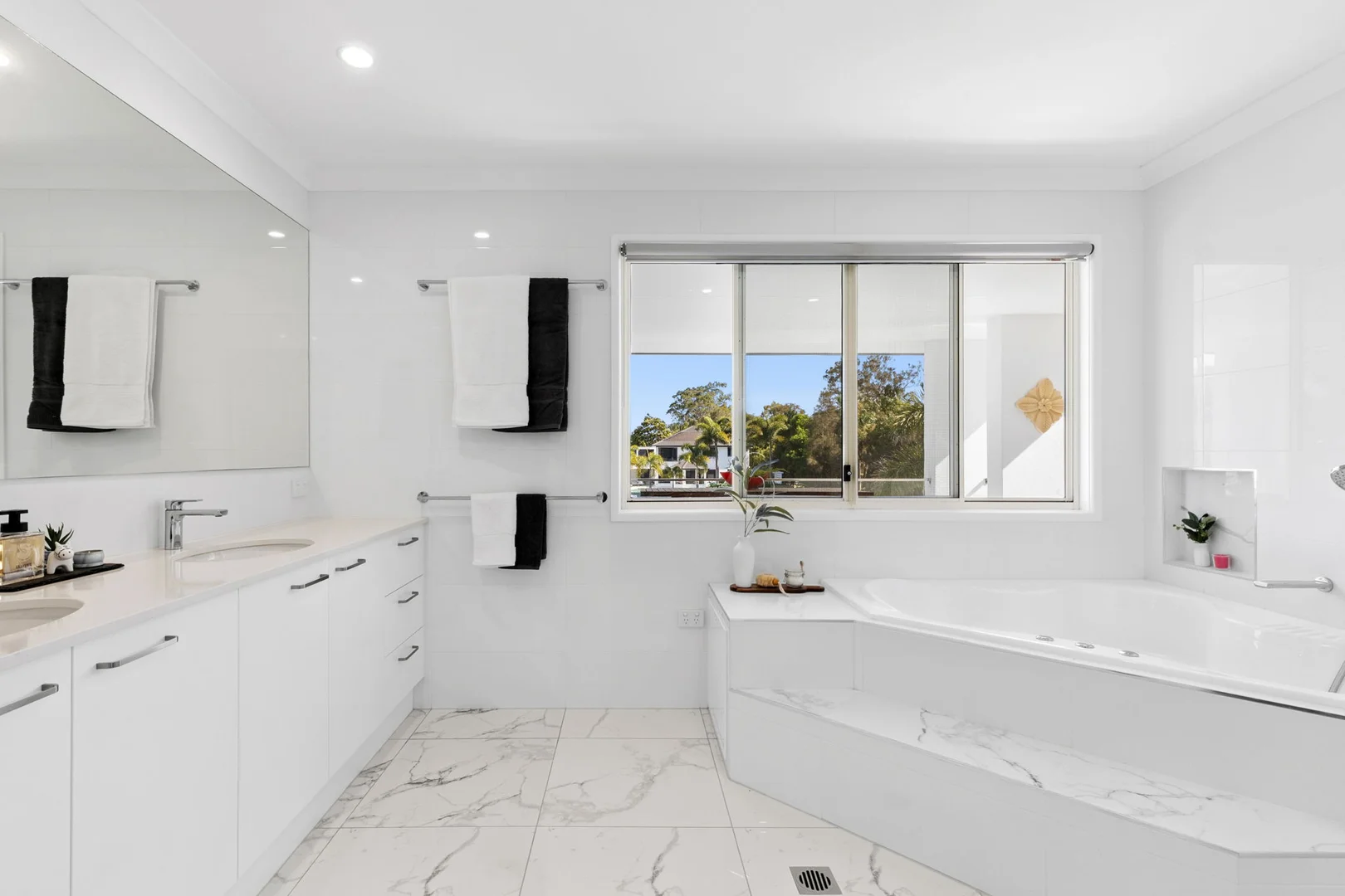 Additional image 9 of 2 Sunorchid Place, Twin Waters QLD 4564