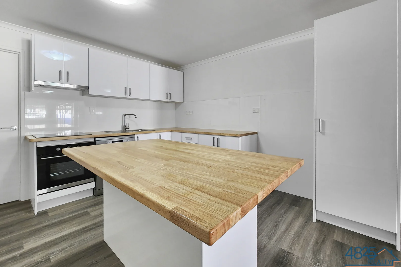 Additional image 10 of 9 Fourth Avenue, Mount Isa QLD 4825