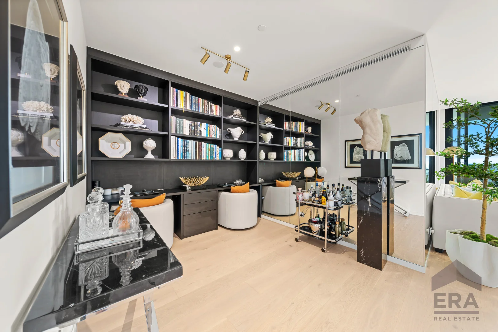 Additional image 12 of 302/272 Hedges Avenue, Mermaid Beach QLD 4218