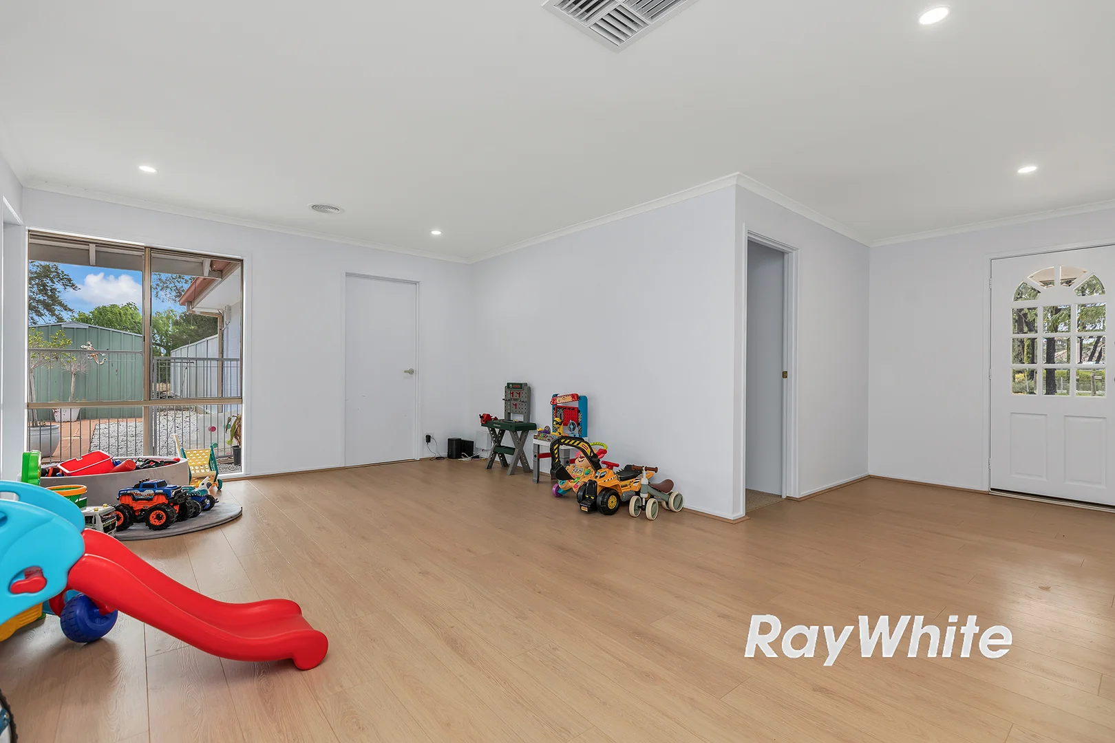 Additional image 7 of 19 Pambula Court, Echuca VIC 3564