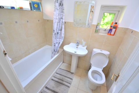 Carnarvon Road, Reading, Berkshire RG1