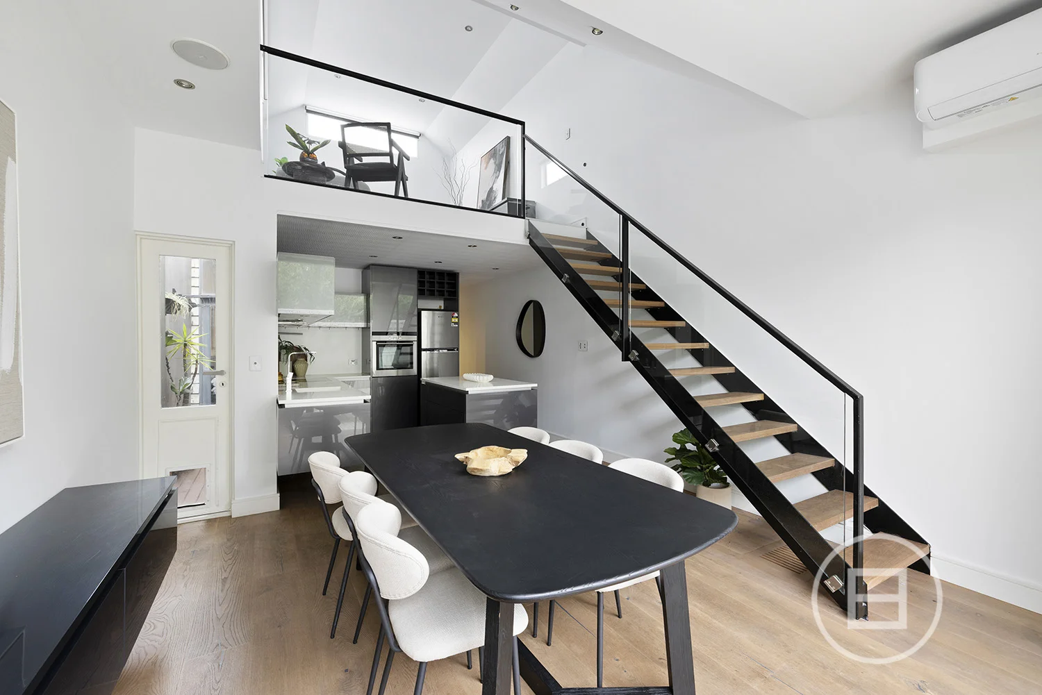 Additional image 10 of 37 Cobden Street, South Melbourne VIC 3205