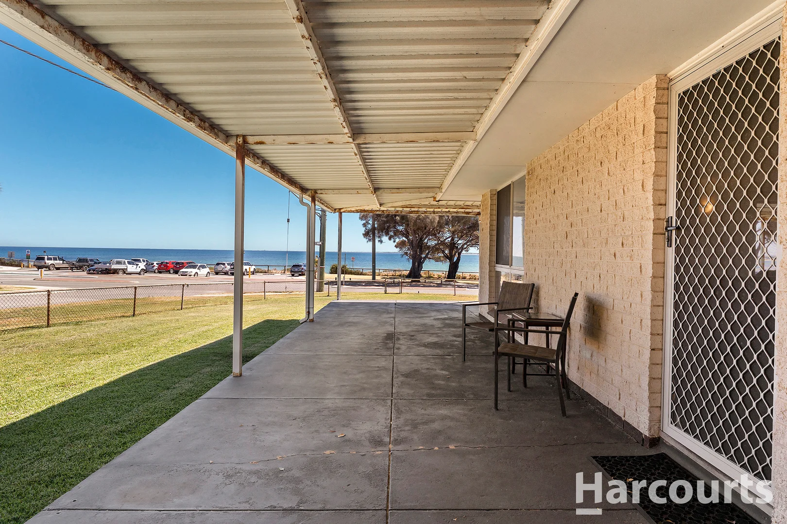 Additional image 19 of 18 Halls Head Parade, Halls Head WA 6210