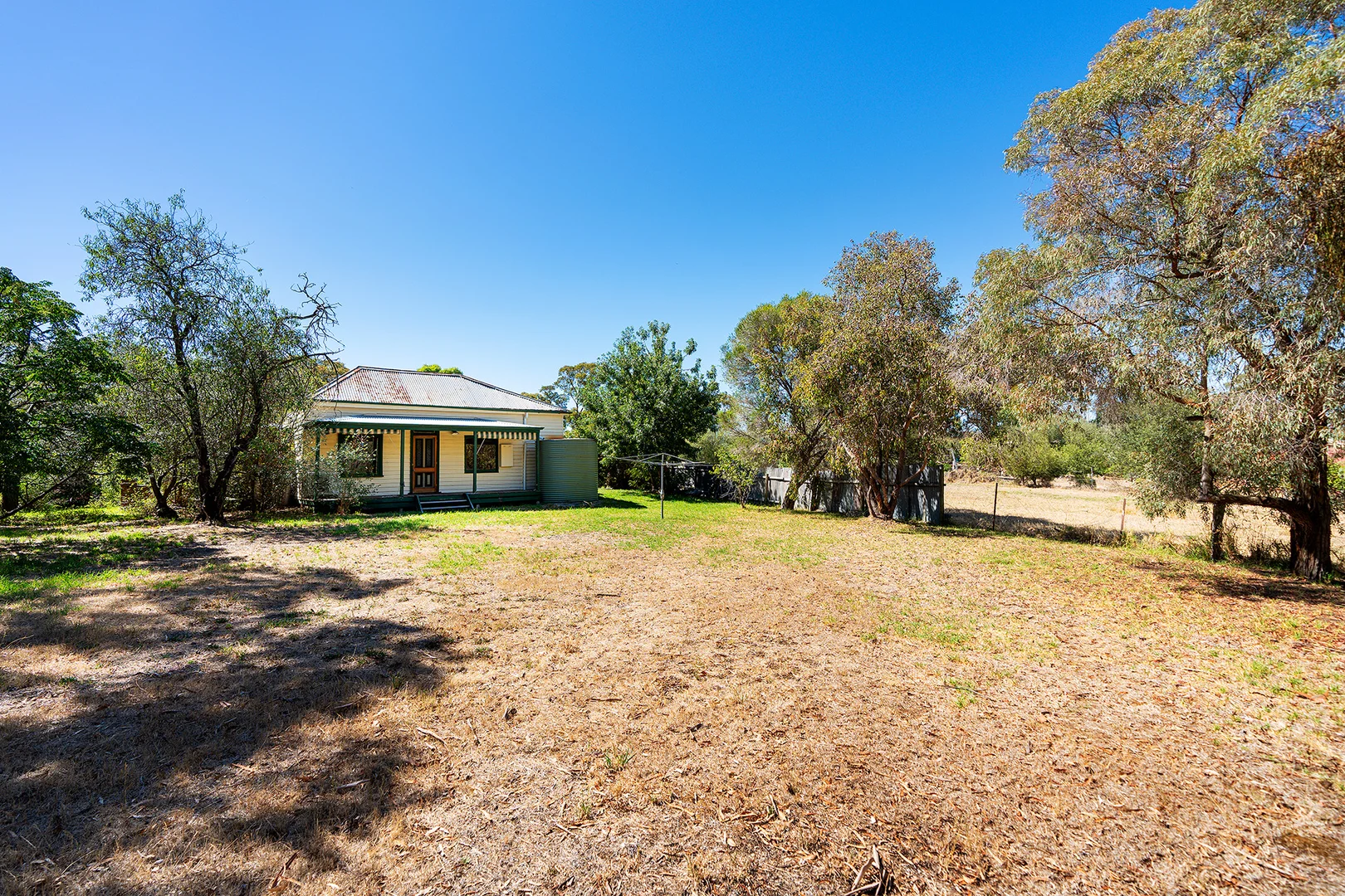 Additional image 3 of 2 McFarlane Street, Maldon VIC 3463