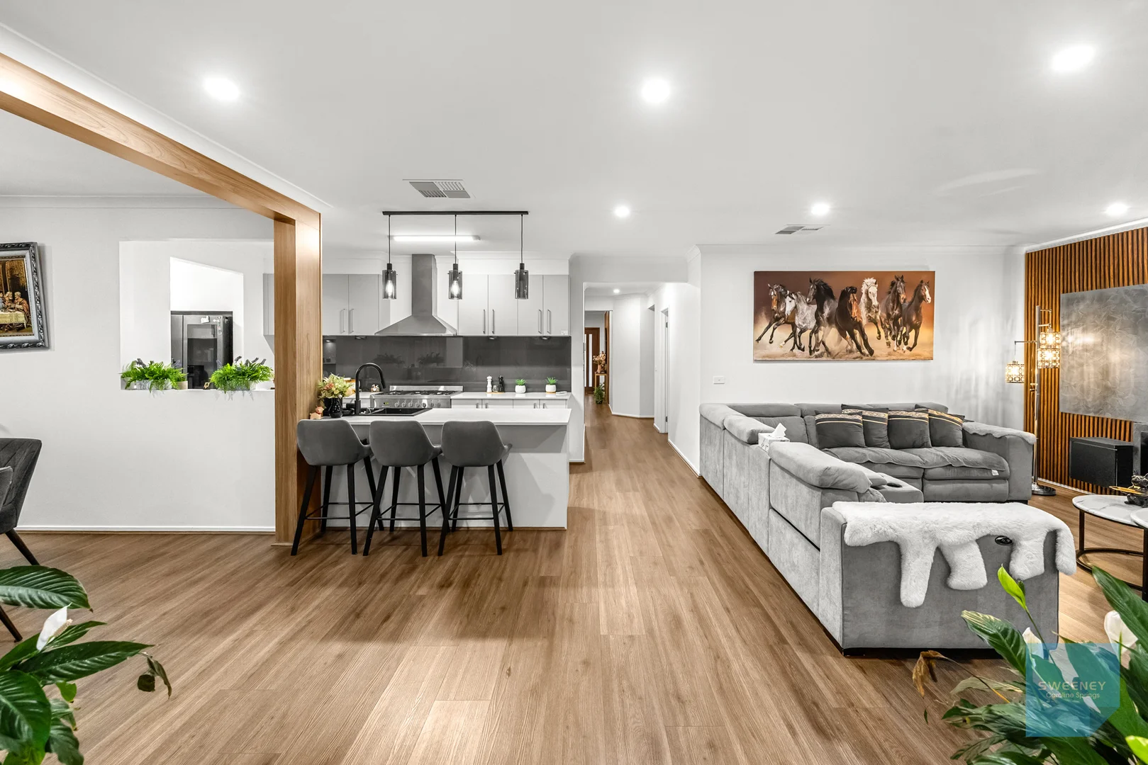 Additional image 3 of 8 Annecy Boulevard, Fraser Rise VIC 3336