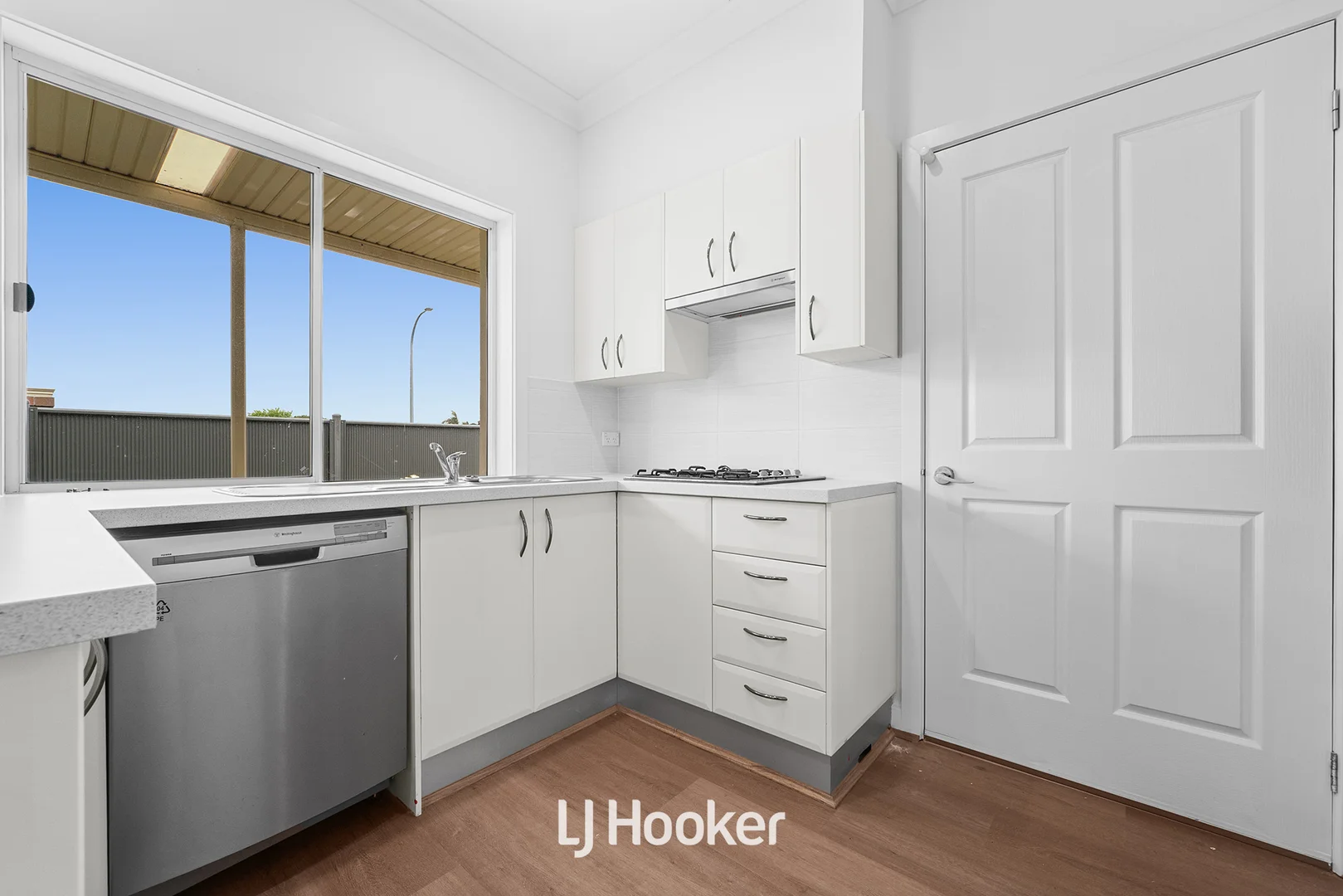 Additional image 6 of 2/8 Saffron Drive, Hallam VIC 3803